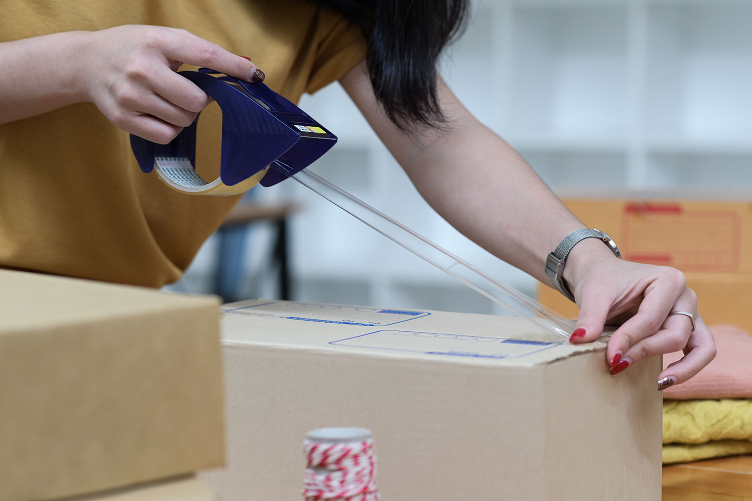 The Guide to Perfect Box Taping and Packing